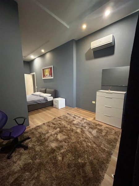 apartament-me-qera-rruga-peti-liqeni (2).jpeg