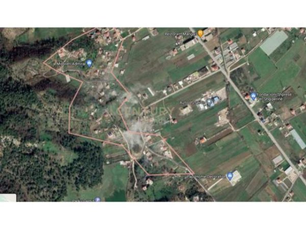 Tirane, shes toke 987 m² 48.000 Euro (Prush)