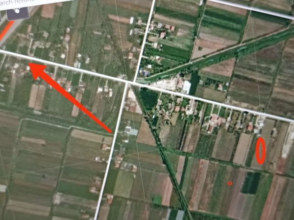 Fier, shitet truall , 2.480 m² (Fier)