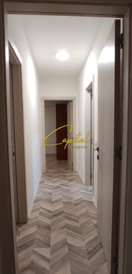 Tirane, jepet me qera apartament 2+1 Kati 5, 110 m² 500 € (RRUGA 5 MAJI)