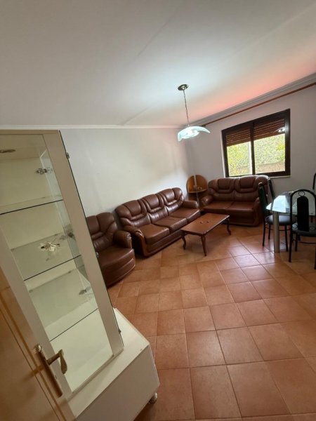 Tirane, shes apartament 2+1+Aneks Kati 2, 72 m² 115.000 € (Ali Demi)
