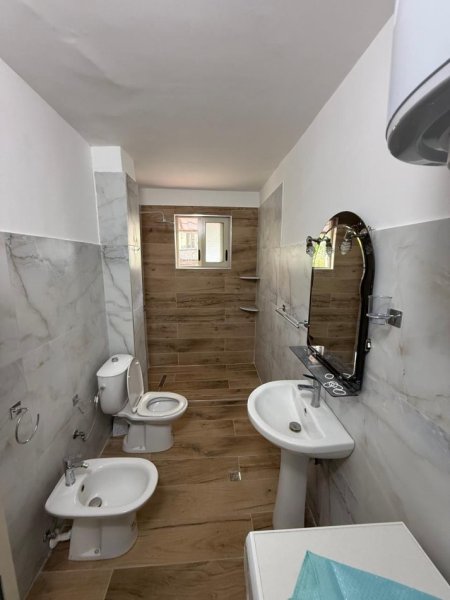 Tirane, shes apartament 2+1+Aneks Kati 2, 72 m² 115.000 € (Ali Demi)