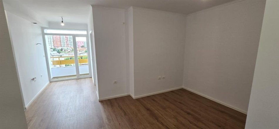 shitet-apartament-1+1-rruga-irfan-tomini-perballe-komplek (1).jpeg