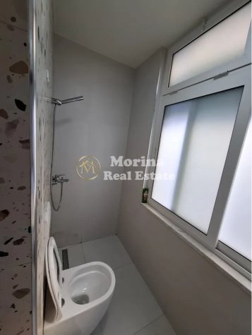 Tirane, jepet me qera apartament 2+1 Kati 4, 65 m² 600 € (Rruga e Barrikadave)