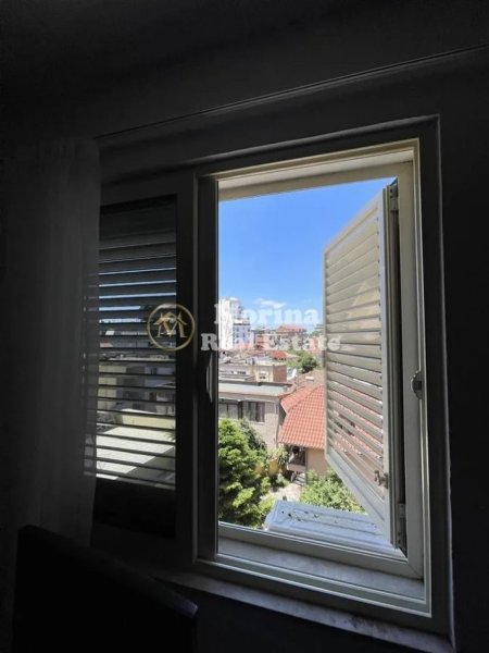 Tirane, jepet me qera apartament 1+1 Kati 4, 65 m² 600 € (Rruga e Dibres)
