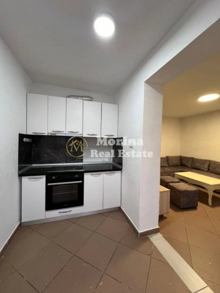 Tirane, jepet me qera apartament 1+1 Kati 5, 52 m² 300 € (Kombinat)