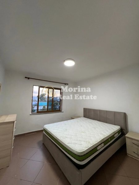 Tirane, jepet me qera apartament 1+1 Kati 5, 52 m² 300 € (Kombinat)
