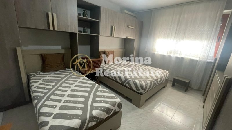 Tirane, jepet me qera apartament 2+1+Ballkon Kati 5, 75 m² 550 € (21 Dhjetori)