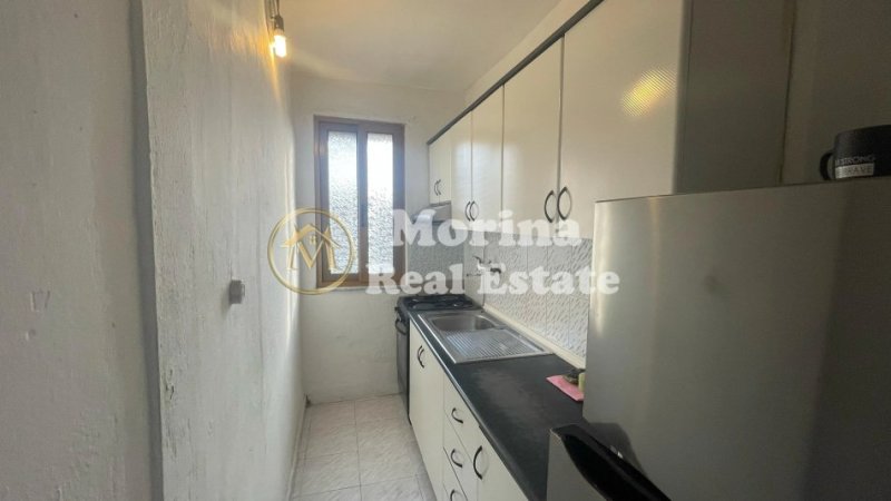 Tirane, jepet me qera apartament 2+1+Ballkon Kati 5, 75 m² 550 € (21 Dhjetori)