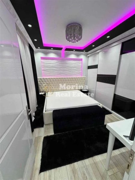 Tirane, jepet me qera apartament 2+1 Kati 4, 95 m² 500 € (Fresku- Rruga Muhamet Deliu)