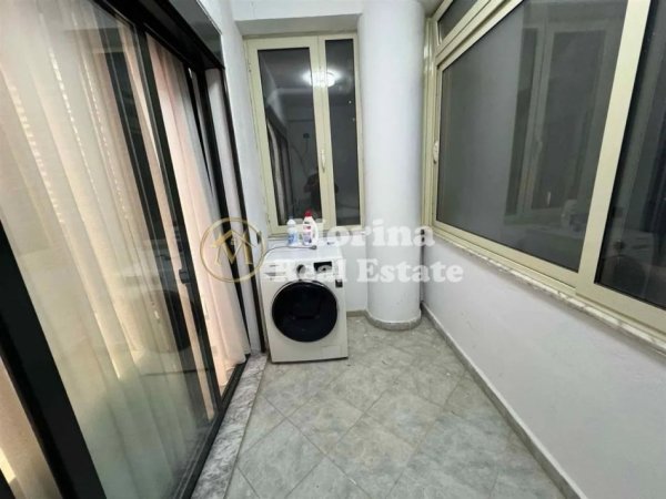 Tirane, jepet me qera apartament 2+1 Kati 4, 95 m² 500 € (Fresku- Rruga Muhamet Deliu)