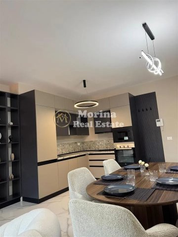 Tirane, jepet me qera apartament 2+1 Kati 15, 125 m² 1.500 € (Rruga e Kavajes)