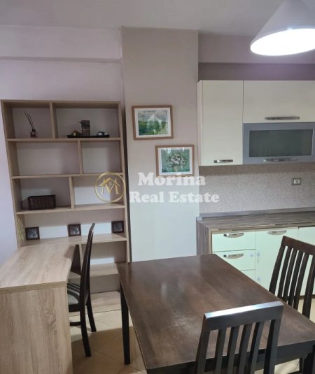 Tirane, jepet me qera apartament 1+1 Kati 4, 75 m² 350 € (Yzberisht)
