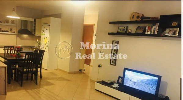 Tirane, jepet me qera apartament 1+1 Kati 4, 75 m² 350 € (Yzberisht)