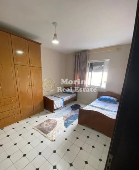 Tirane, jepet me qera apartament 2+1 Kati 5, 100 m² 650 € (Ambasada Amerikane)