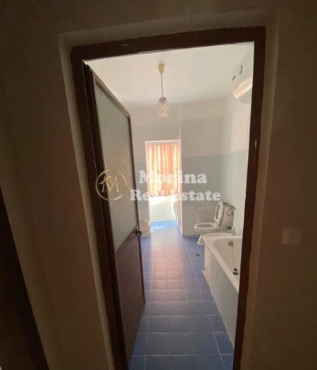 Tirane, jepet me qera apartament 2+1 Kati 5, 100 m² 650 € (Ambasada Amerikane)