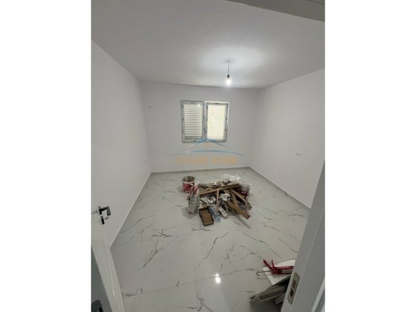 Tirane, jepet me qera apartament 2+1 Kati 1, 73 m² 600 € (Oxhaku, Tirane)