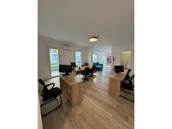 Tirane, shitet apartament 2+1 Kati 0, 81 m² 107.000 € 