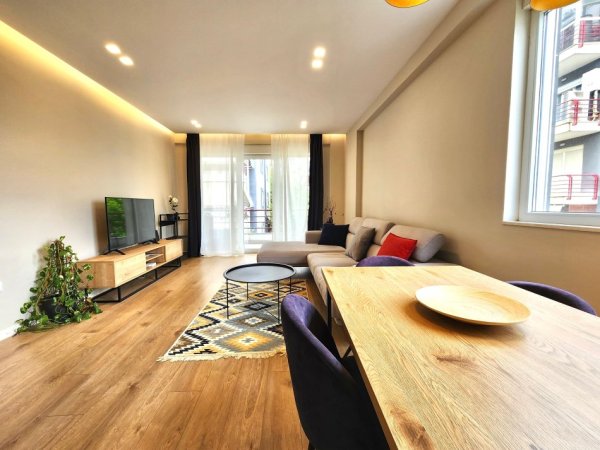 Shitet : 2+1+2wc + 1 GARAZH (Extra Cmim) 📍Liqeni Thatë - Kompleksi Fz  (230,000€) 100% i Ri