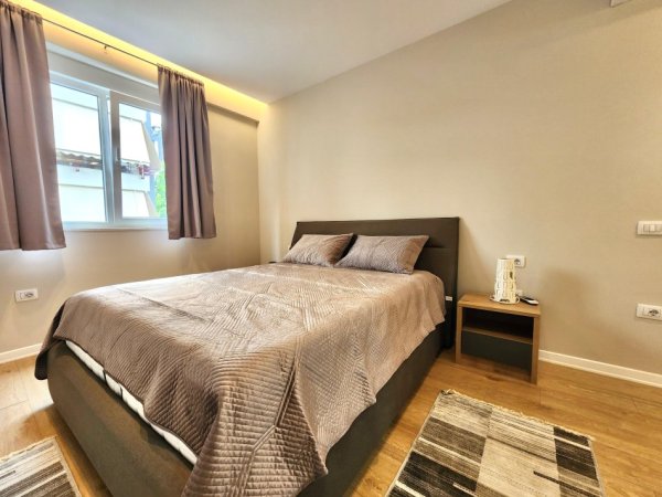 Shitet : 2+1+2wc + 1 GARAZH (Extra Cmim) 📍Liqeni Thatë - Kompleksi Fz  (230,000€) 100% i Ri