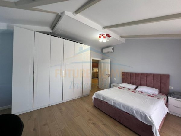Tirane, jepet me qera apartament 2+1+Ballkon Kati 9, 90 m² 1.000 € (Shkolla e Baletit)