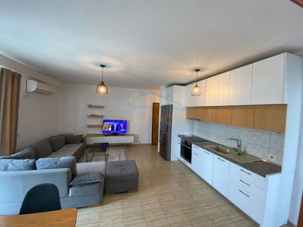 Tirane, jepet me qera apartament 2+1 Kati 3, 90 m² 600 € (Kodrës së Diellit, pranë Eleonorës)