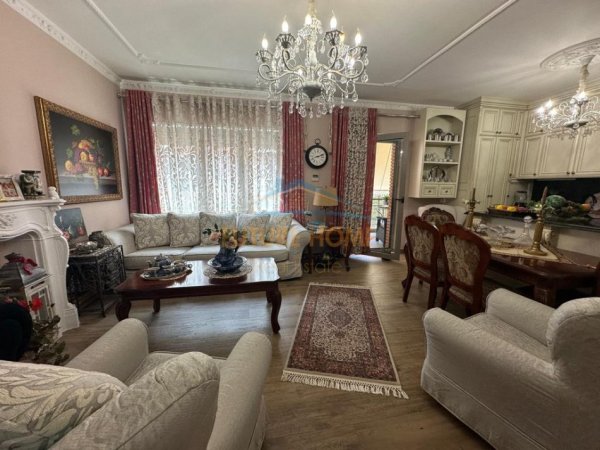 Tirane, shitet apartament 2+1 Kati 5, 136 m² 480.000 € (Deliorgji Tirane)