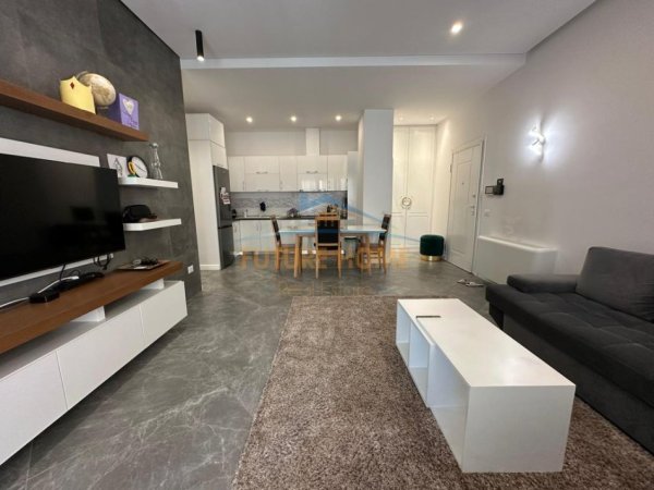 Tirane, jepet me qera apartament 2+1 Kati 5, 114 m² 1.300 € (Deliorgji tirane)