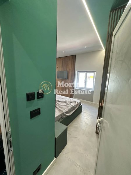 Tirane, jepet me qera apartament Kati 5, 40 m² 450 € (Shallvaret / Qender)