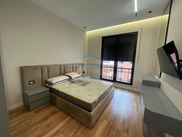 Tirane, jepet me qera apartament 1+1 Kati 7, 80 m² 1.000 € (Delijorgji)