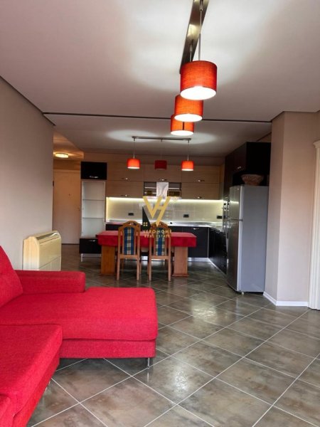 Tirane, jepet me qera apartament 2+1+Ballkon Kati 1, 82 m² 750 € (SELITE)