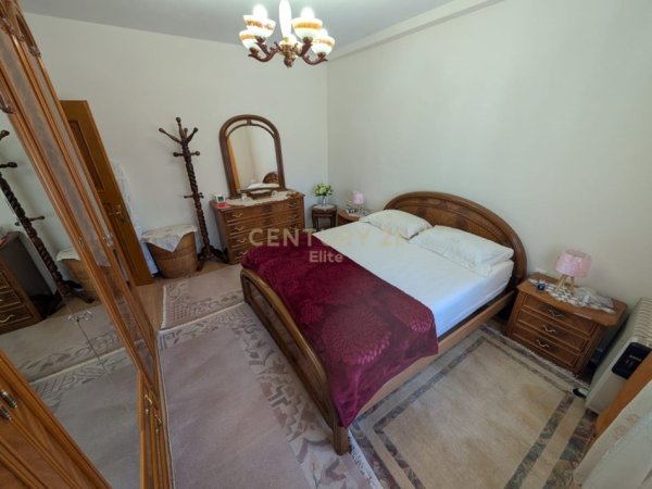 Tirane, jepet me qera apartament 2+1 Kati 5, 100 m² 550 € (Rruga e barrikadave)