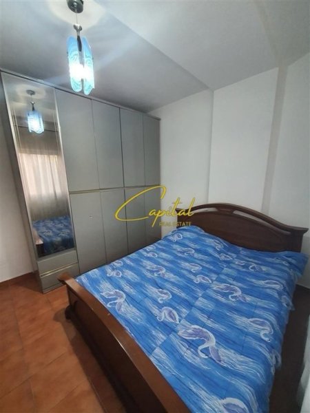 Tirane, jepet me qera apartament 2+1 Kati 4, 80 m² 480 € (LAPRAKE)