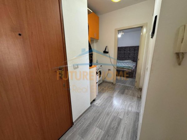 Tirane, jepet me qera apartament 1+1 Kati 4, 75 m² 650 € (Selvia, Tiranë)