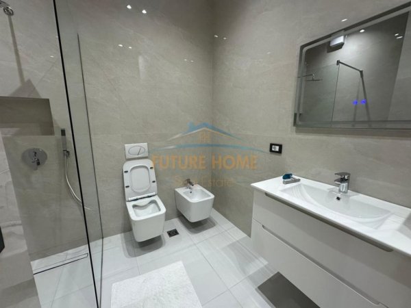 Tirane, jepet me qera apartament Kati 6, 75 m² 1.000 € (Kompleksi Delijorgji)