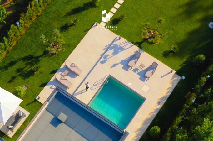 Shitet: Vilë Premium në Vishnje (794.000€) | 2400m² Truall | Pishinë + Guesthouse + E Re e Pabanuar!