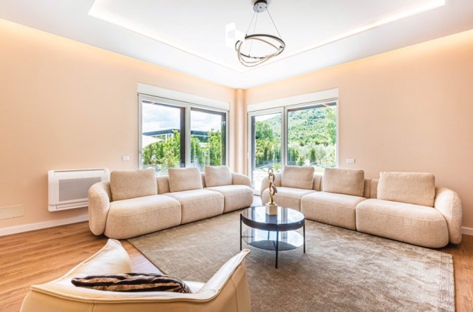 Shitet: Vilë Premium në Vishnje (794.000€) | 2400m² Truall | Pishinë + Guesthouse + E Re e Pabanuar!