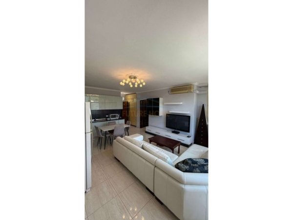 Shitet, Apartament 1+1 , Durres, Shkembi Kavajes .