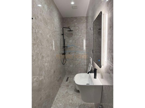 Tirane, shitet 1+1 Kati 0, 140.000 € (liqeni i thate)