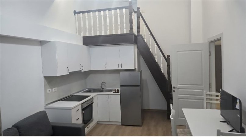 Tirane, jepet me qera apartament 1+1 Kati 1, 59 m² 500 € (Tirana Golden Park 3 , Perball Amerikan 3)