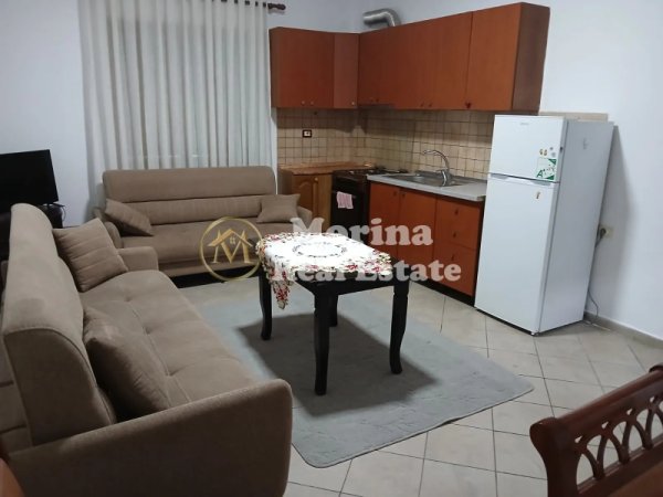 Tirane, jepet me qera shtepi 1+1 Kati 3, 75 m² 400 € (Qytet Studenti)