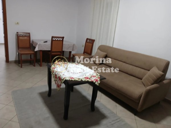 Tirane, jepet me qera shtepi 1+1 Kati 3, 75 m² 400 € (Qytet Studenti)