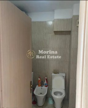 Tirane, jepet me qera apartament 2+1 Kati 6, 120 m² 500 € (Ali Demi)