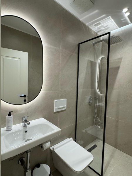 Tirane, shiten 2 app: 1+1 dhe Garsoniere Kati 2, 60 m² 184.000 € (Rruga Tefta Tashko Koco)