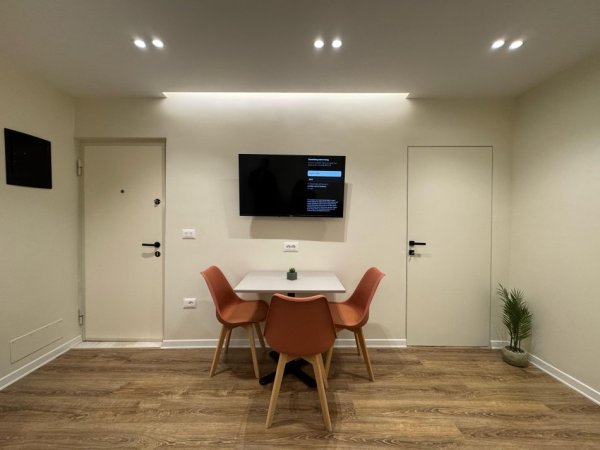Tirane, shiten 2 app: 1+1 dhe Garsoniere Kati 2, 60 m² 184.000 € (Rruga Tefta Tashko Koco)
