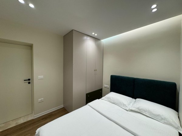 Tirane, shiten 2 app: 1+1 dhe Garsoniere Kati 2, 60 m² 184.000 € (Rruga Tefta Tashko Koco)
