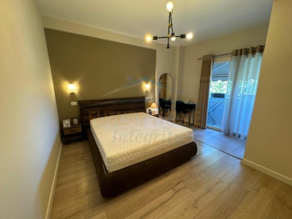 Tirane, jepet me qera apartament 1+1 Kati 3, 70 m² 550 € 