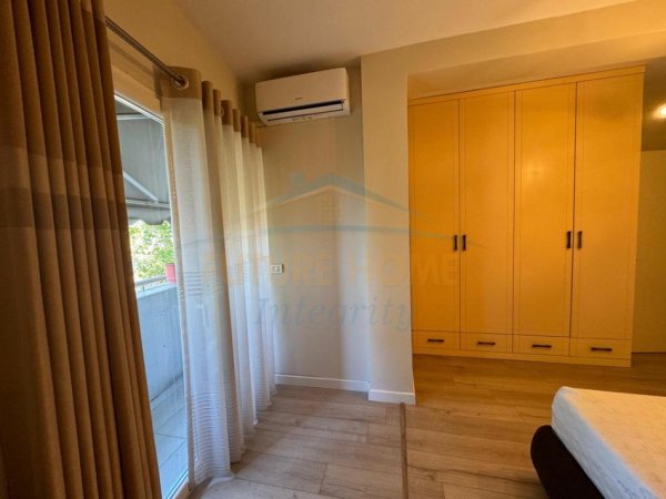 Tirane, jepet me qera apartament 1+1 Kati 3, 70 m² 550 € 