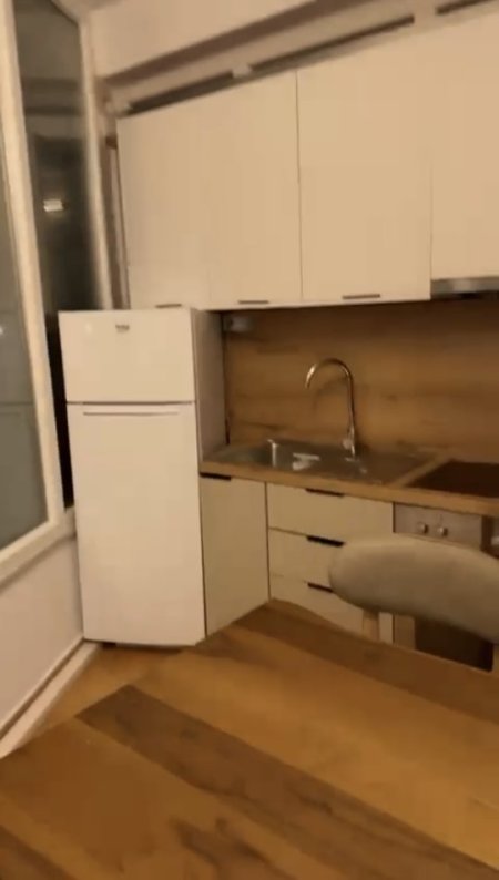 Tirane, jepet me qera apartament Kati 7, 35 m² 350 € (Supermaket Aldi , Fondacioni Eleonor)