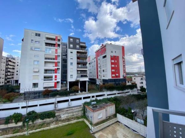 Tirane, jepet me qera apartament 2+1+BLK Kati 4, 124 m² 1.000 Euro (rruga kosovarve)